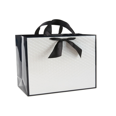 Silk Ribbon Printed Paper Carrier Bags 110 * 50 * 190mm Tas Hadiah Polos ODM