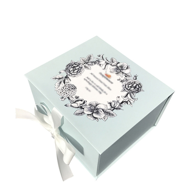 OEM ODM Magnetic Flip Top Gift Box Dengan Pita 120-400G Dilapisi