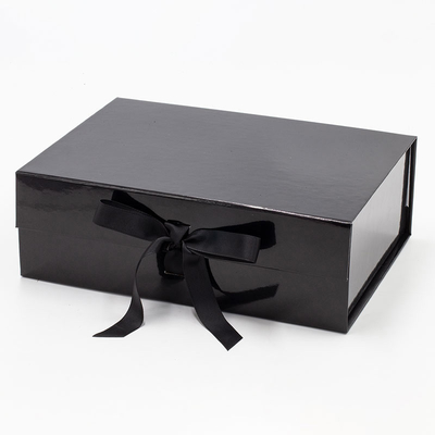Kotak Kado Keras Pakaian Hitam 2mm Glossy Varnish Dengan Pegangan Tali