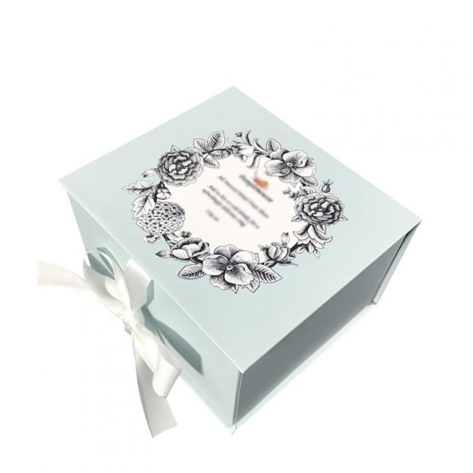 OEM ODM Magnetic Flip Top Gift Box Dengan Pita 120-400G Dilapisi 0
