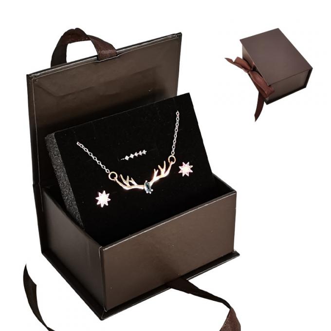 Kotak Perhiasan Magnetik Kertas Kalung Dengan Pegangan Grosgrain 0