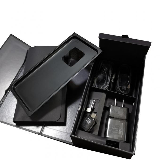 Kotak Kemasan Smartphone Penutupan Magnetik CMYK 4 6 Hitam EVA Insert 0
